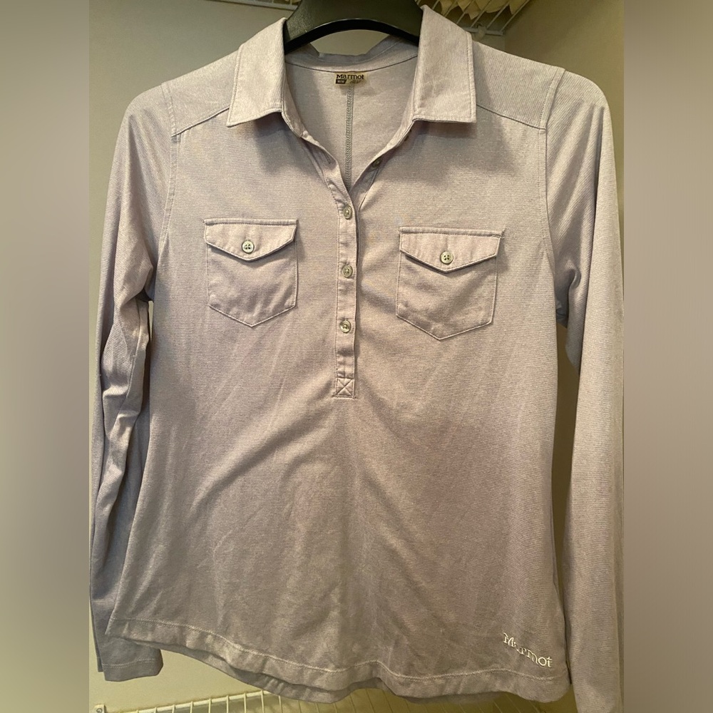 Ladies long sleeve Marmot button up shirt size M